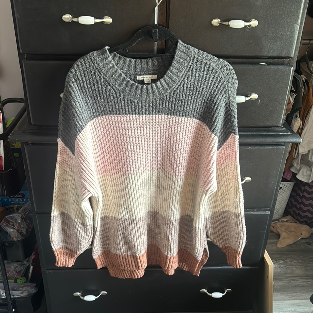 American Eagle Outfitters Gray and Pink Crew Neck Sweater